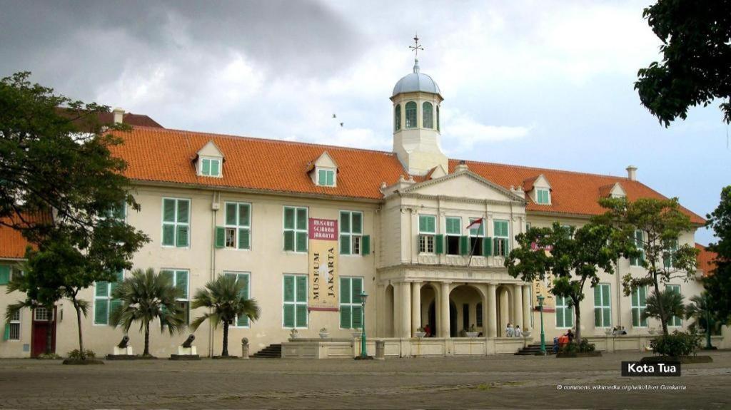Magnolia Hotel Джакарта Екстер'єр фото